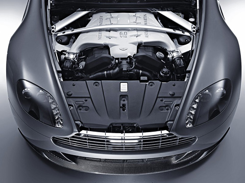    Aston Martin Vantage V12  